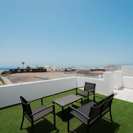 Casa Menta. Relaxing Corner In Front Of The Ocean * Playa Blanca (Lanzarote)